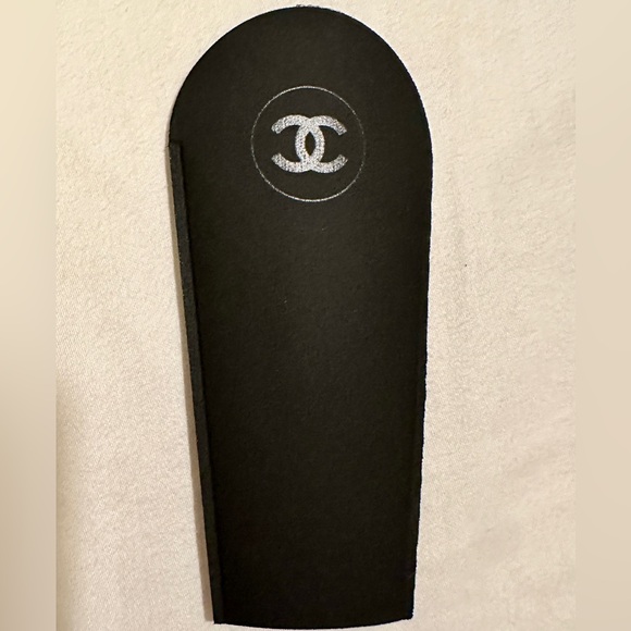 NEW CHANEL N°101 2-in-1 Fluid/Powder Foundation Brush with cover for On The Go - Picture 5 of 5